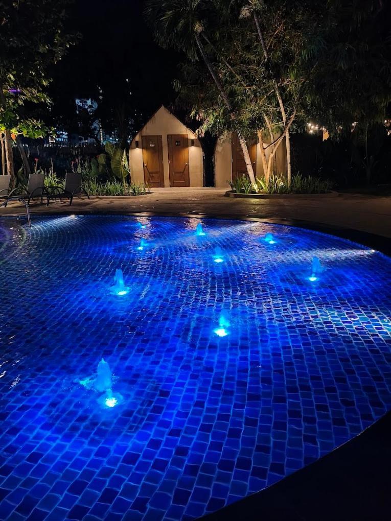 Mactan Newtown 8 Boulevard Deluxe Punta Engaño Zewnętrze zdjęcie