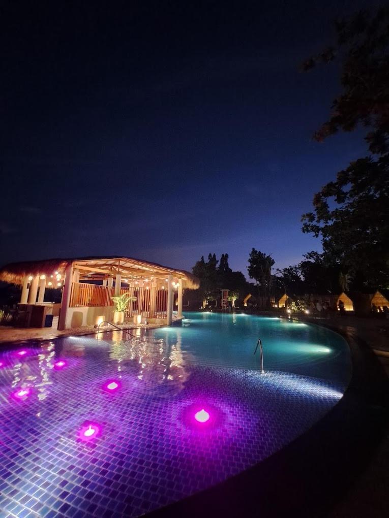 Mactan Newtown 8 Boulevard Deluxe Punta Engaño Zewnętrze zdjęcie